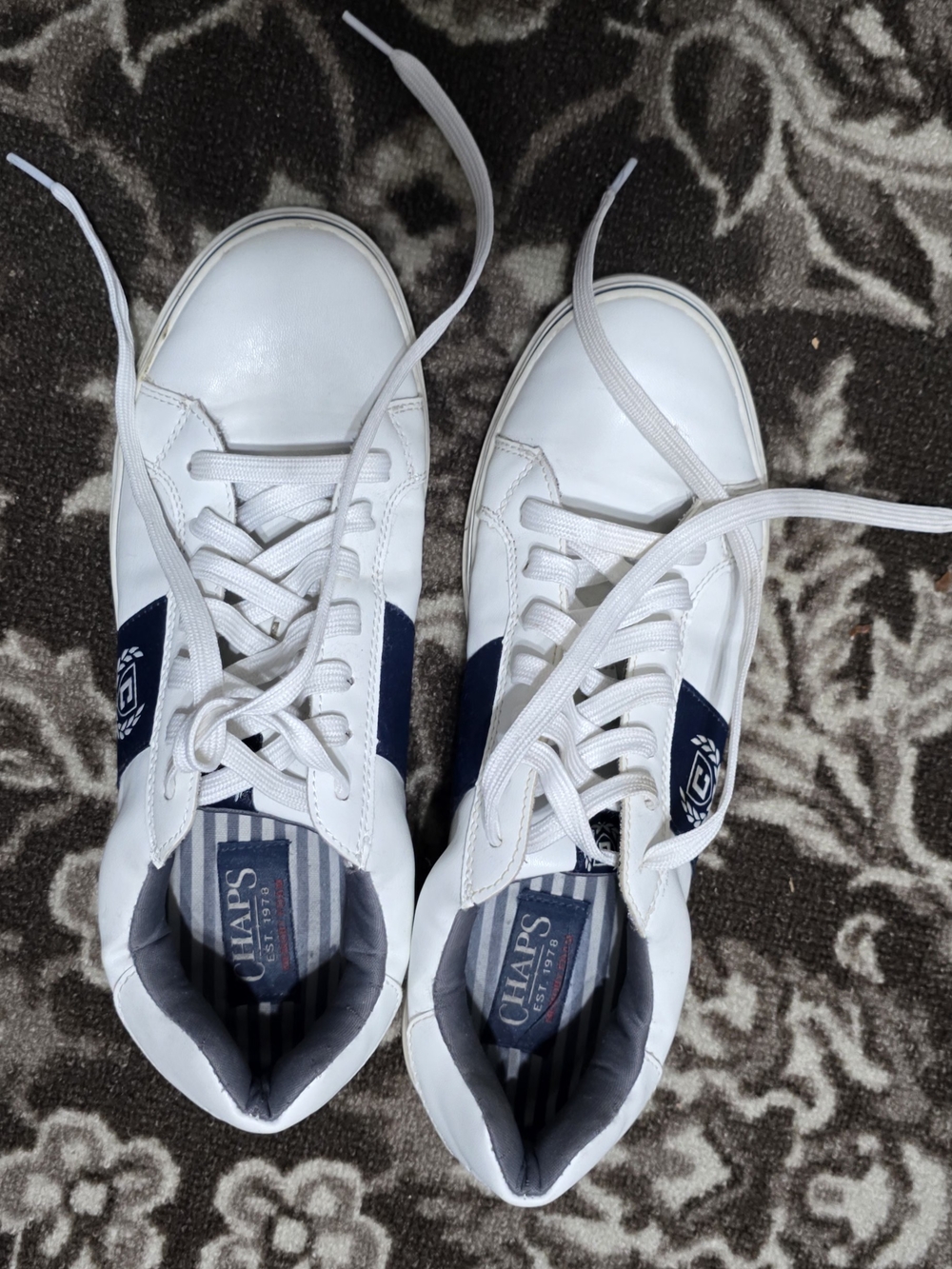 Chaps White and Navy Low-Top Sneakers for Men